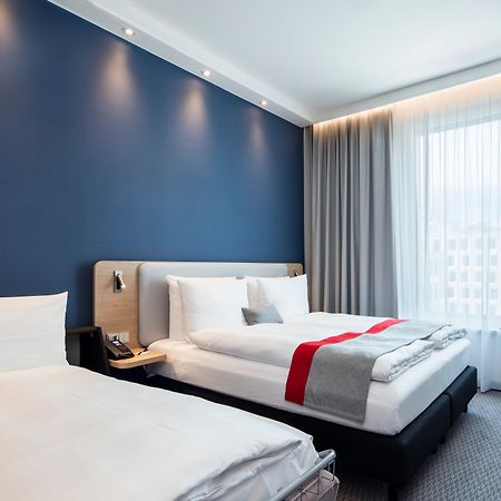 Holiday Inn Express Munich City West By Ihg Bagian luar foto