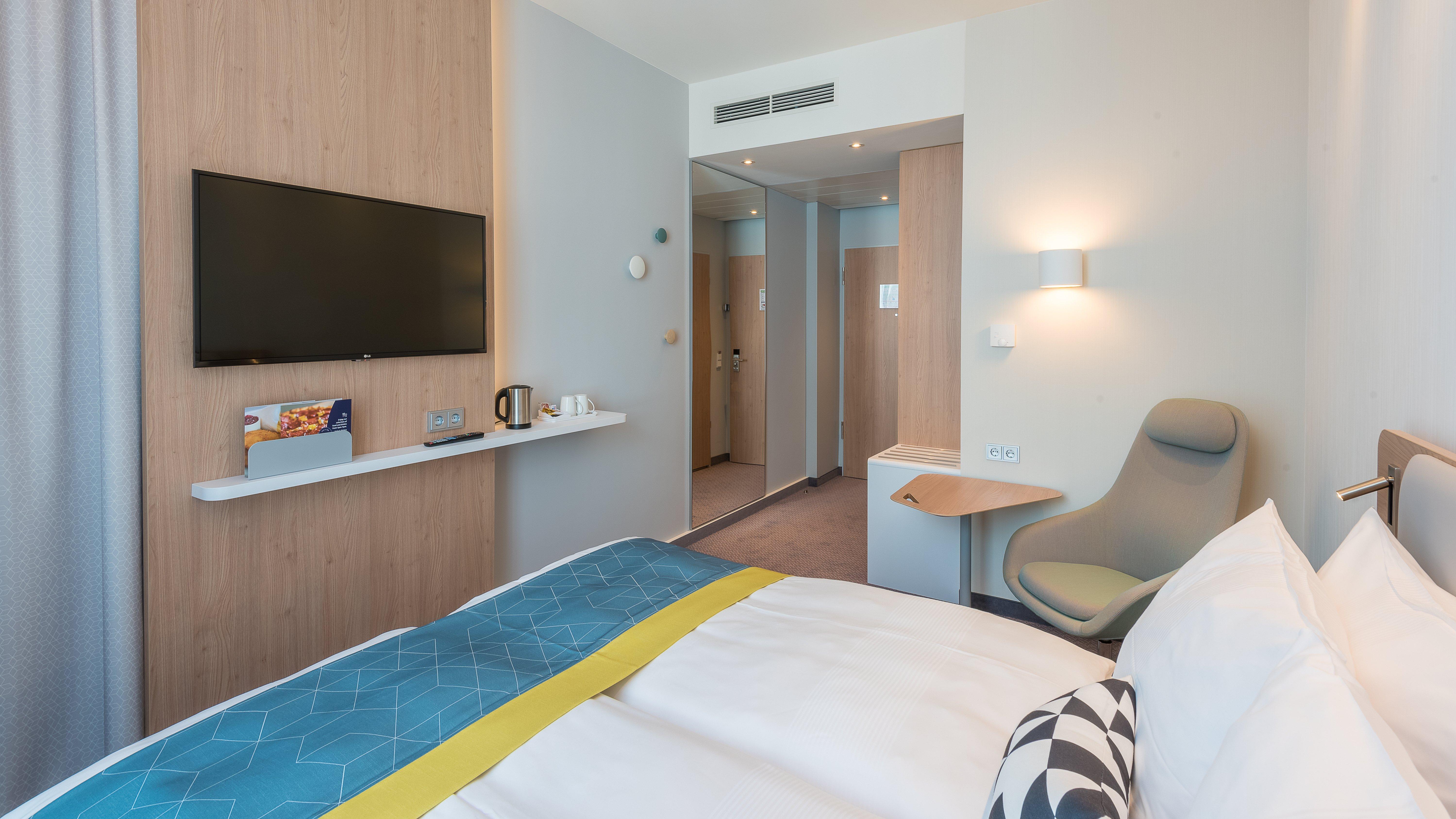 Holiday Inn Express Munich City West By Ihg Bagian luar foto