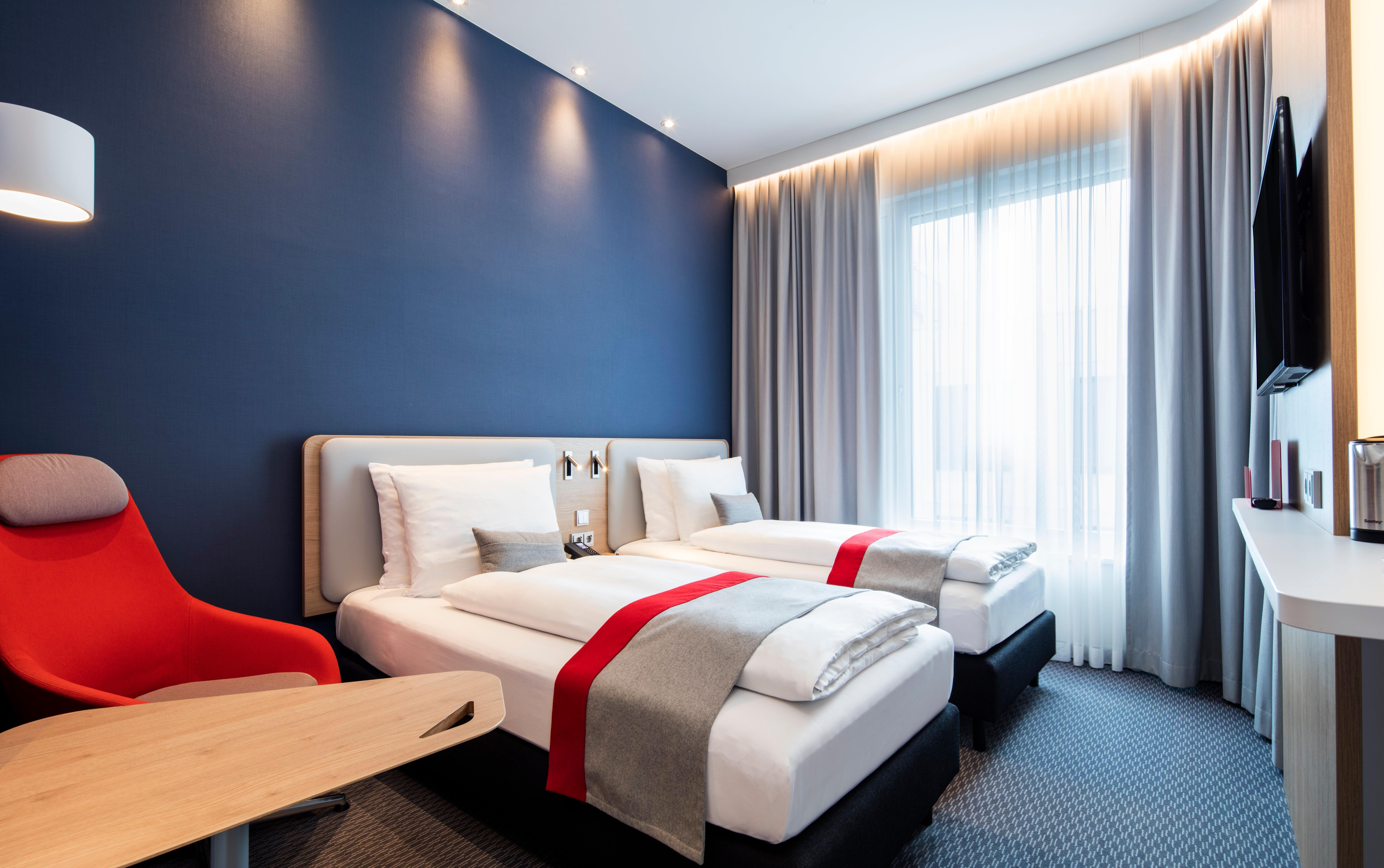 Holiday Inn Express Munich City West By Ihg Bagian luar foto