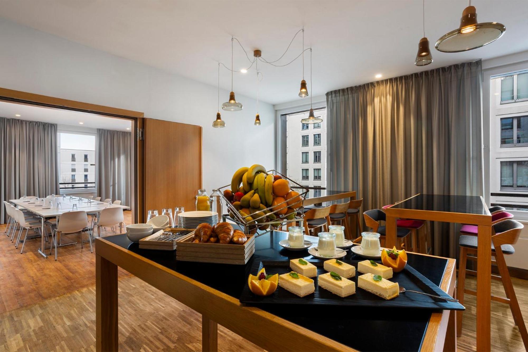 Holiday Inn Express Munich City West By Ihg Bagian luar foto