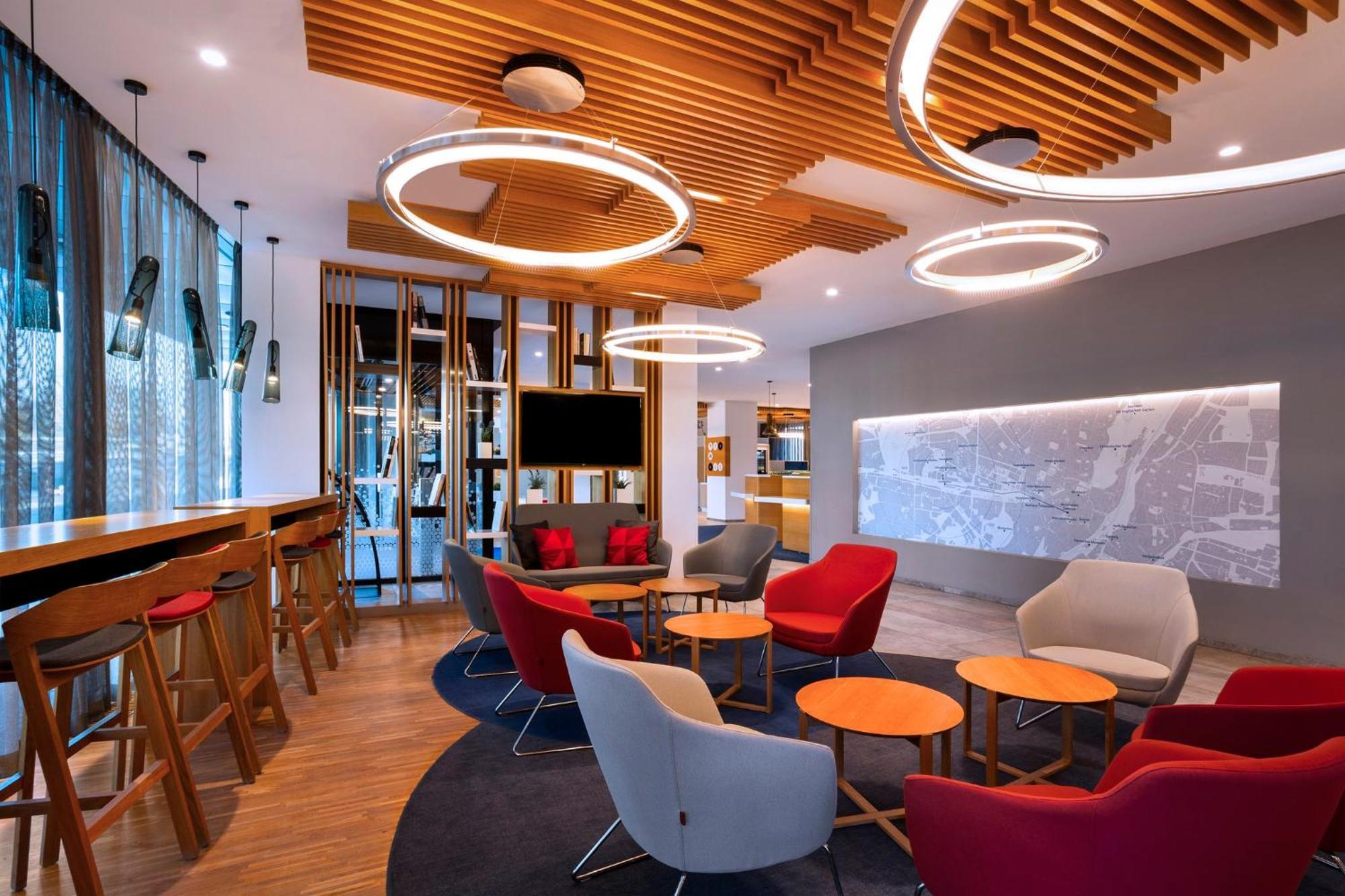 Holiday Inn Express Munich City West By Ihg Bagian luar foto