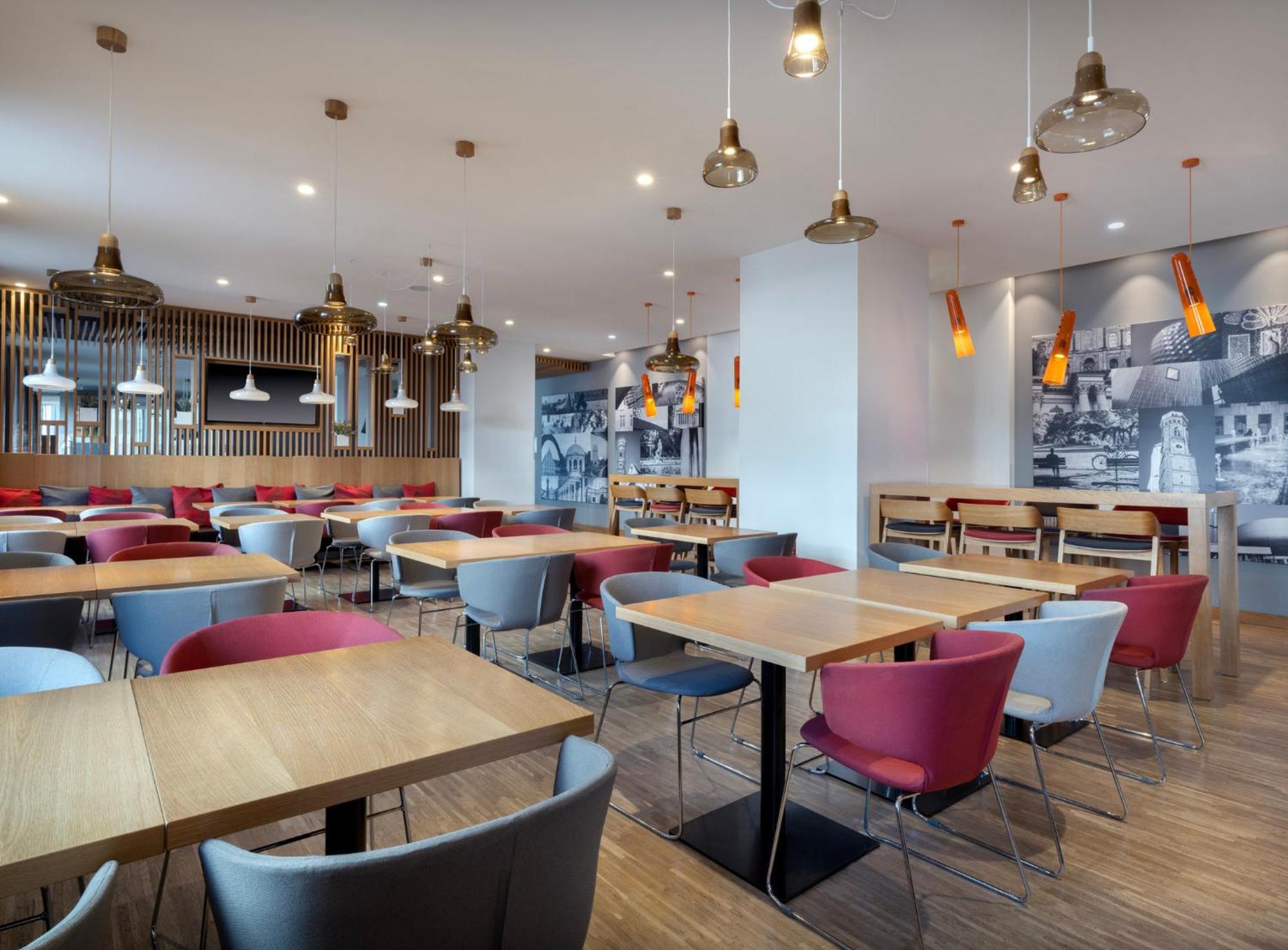Holiday Inn Express Munich City West By Ihg Bagian luar foto