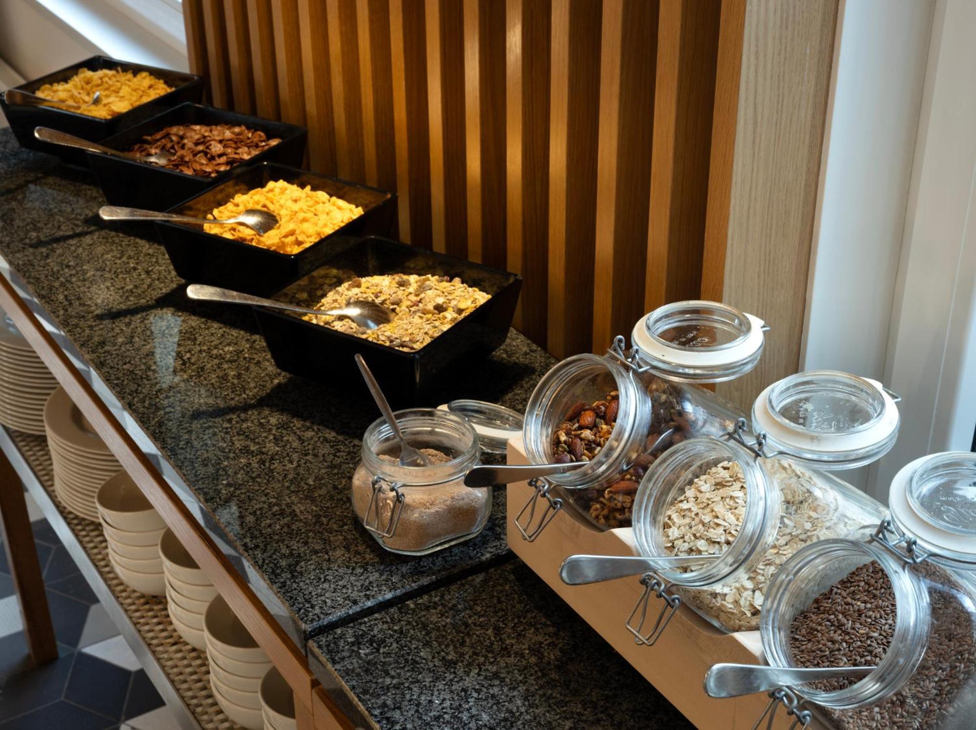 Holiday Inn Express Munich City West By Ihg Bagian luar foto